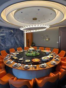 商务宴请饮用黄酒